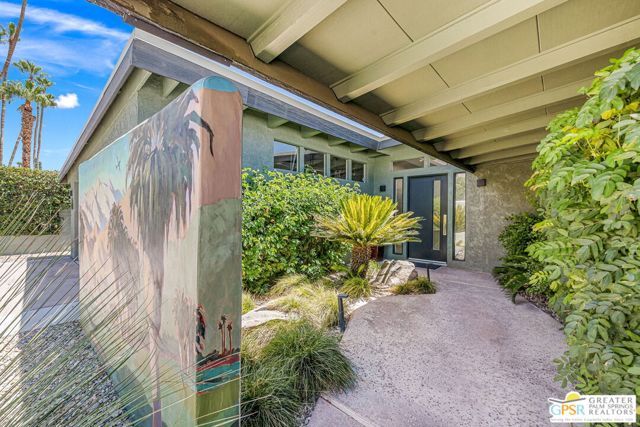 1120 S Calle De Maria, Palm Springs, CA 92264
