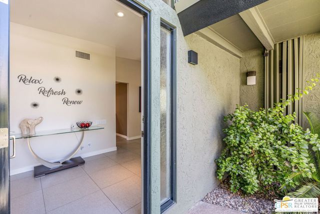 1120 S Calle De Maria, Palm Springs, CA 92264