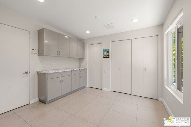 1120 S Calle De Maria, Palm Springs, CA 92264