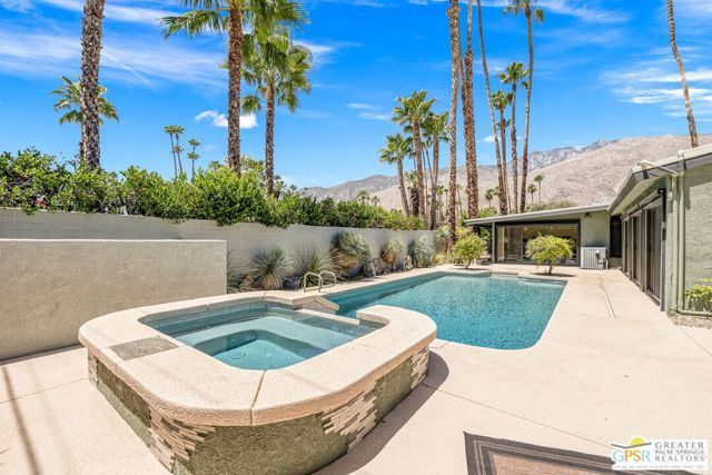 1120 S Calle De Maria, Palm Springs, CA 92264
