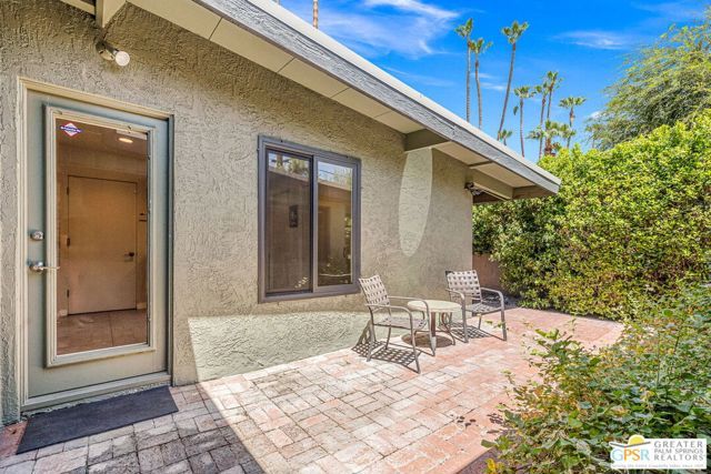 1120 S Calle De Maria, Palm Springs, CA 92264