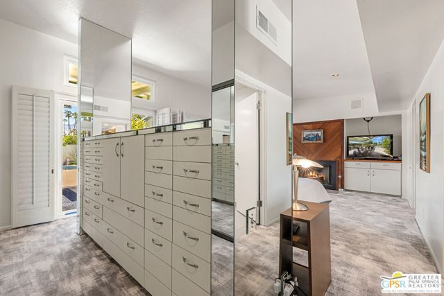 1120 S Calle De Maria, Palm Springs, CA 92264