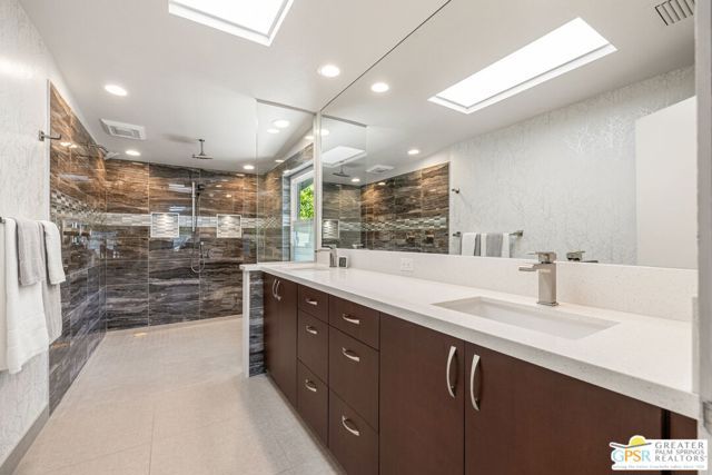 1120 S Calle De Maria, Palm Springs, CA 92264