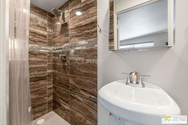 1120 S Calle De Maria, Palm Springs, CA 92264