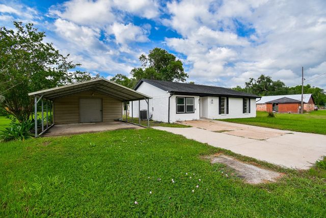 2847 County Road 510a, Brazoria, TX 77422