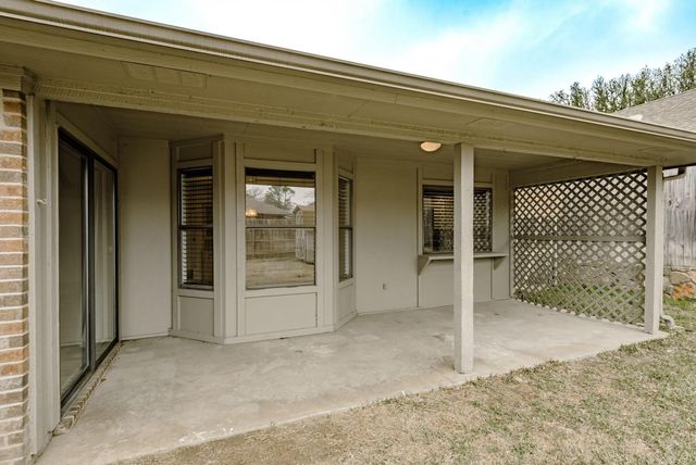 3100 Green Country Court, Bedford, TX 76021