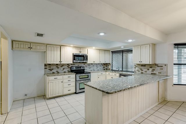 3100 Green Country Court, Bedford, TX 76021