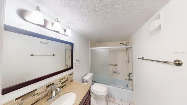3670 PINECREST STREET 111, Sarasota, FL 34232