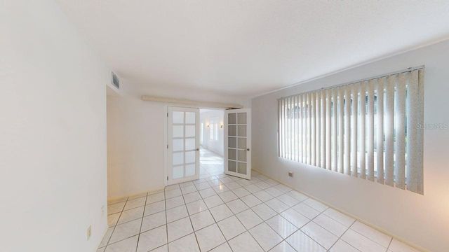 3670 PINECREST STREET 111, Sarasota, FL 34232