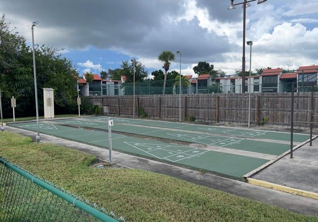 3670 PINECREST STREET 111, Sarasota, FL 34232