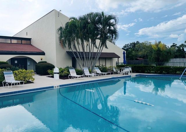 3670 PINECREST STREET 111, Sarasota, FL 34232
