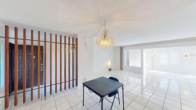 3670 PINECREST STREET 111, Sarasota, FL 34232