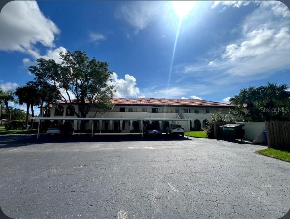 3670 PINECREST STREET 111, Sarasota, FL 34232