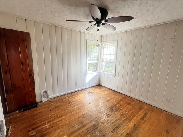 15888 CONNEAUT LAKE Road, Meadville, PA 16335