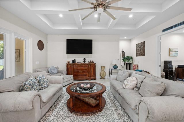 17601 HANNA ROAD, Lutz, FL 33549