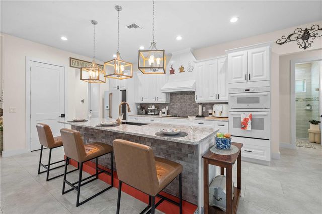 17601 HANNA ROAD, Lutz, FL 33549
