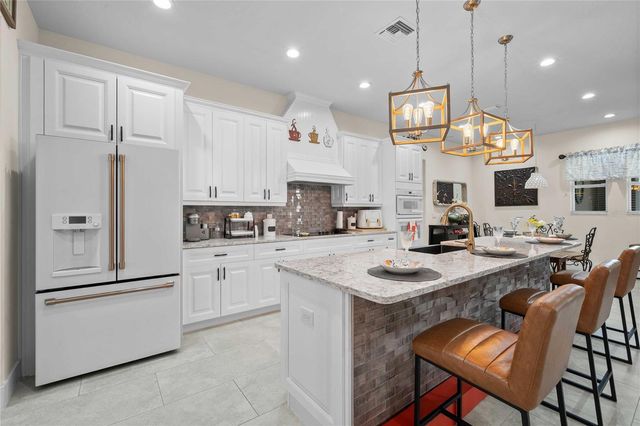 17601 HANNA ROAD, Lutz, FL 33549