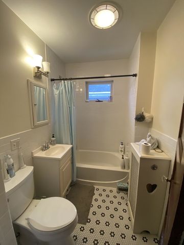40 Walker 1, Somerville, MA 02144