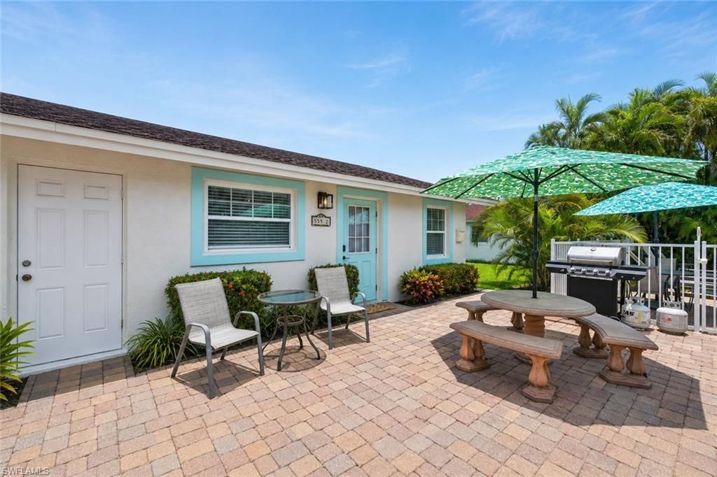 559 105th AVE N, NAPLES, FL 34108 — photo 3