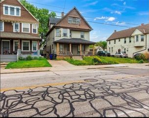 3635 E 49th Street Up, Cleveland, OH 44105