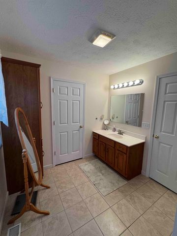 4 Childers Court, Barboursville, WV 25504