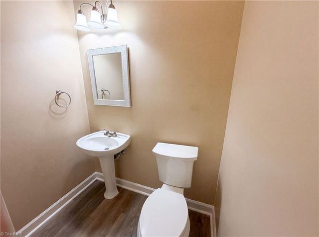 524 Sun Creek Drive, Winston-salem, NC 27104
