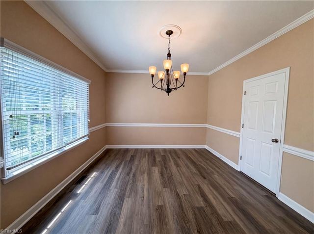 524 Sun Creek Drive, Winston-salem, NC 27104