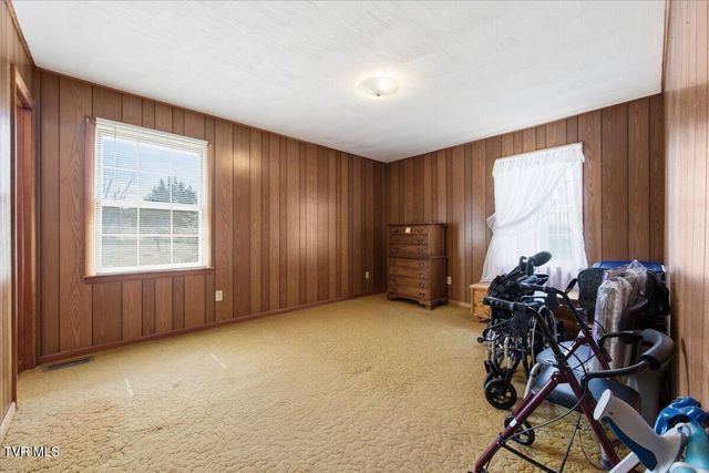 533 Monte Vista Drive, Glade Spring, VA 24340