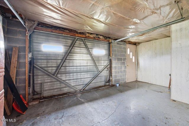 533 Monte Vista Drive, Glade Spring, VA 24340