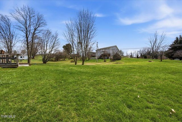 533 Monte Vista Drive, Glade Spring, VA 24340