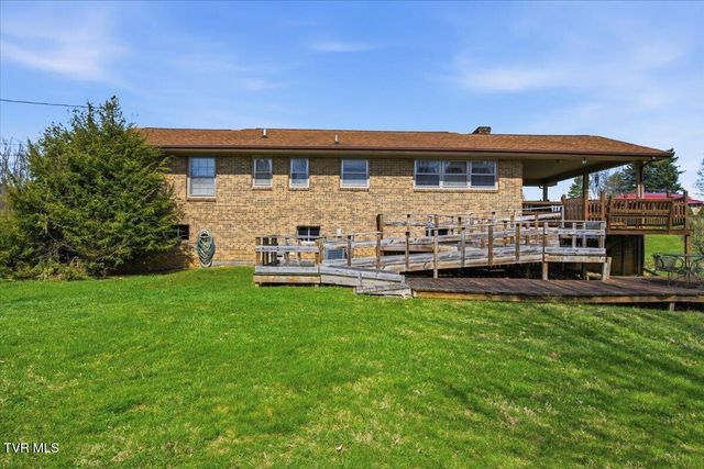 533 Monte Vista Drive, Glade Spring, VA 24340