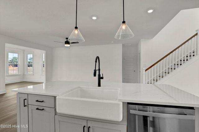 27 Lookout Point, Hampstead, NC 28443