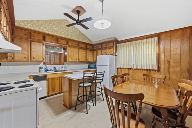 804 N Cleveland, Dayton, TX 77535