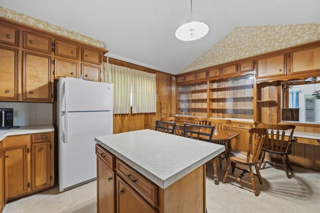 804 N Cleveland, Dayton, TX 77535