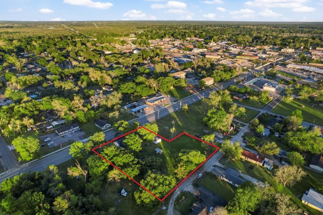 804 N Cleveland, Dayton, TX 77535