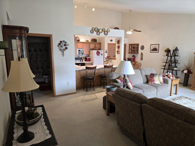 6198 S Creekside DRIVE #13, Cudahy, WI 53110