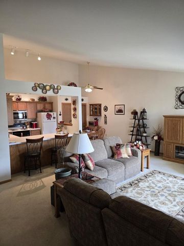6198 S Creekside DRIVE #13, Cudahy, WI 53110