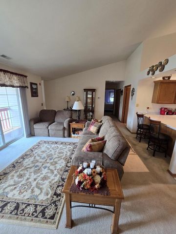6198 S Creekside DRIVE #13, Cudahy, WI 53110
