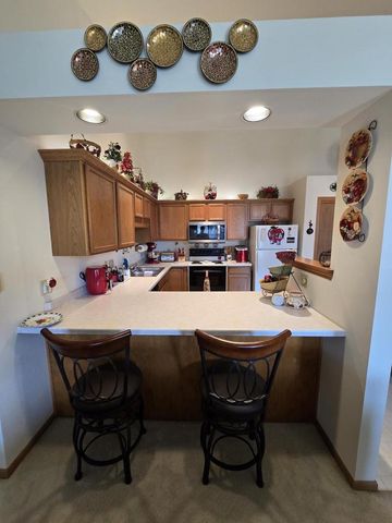 6198 S Creekside DRIVE #13, Cudahy, WI 53110