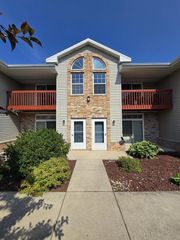 6198 S Creekside DRIVE #13, Cudahy, WI 53110