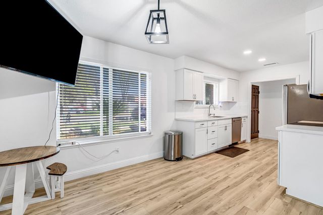 2428 W 3rd Street, Madera, CA 93637