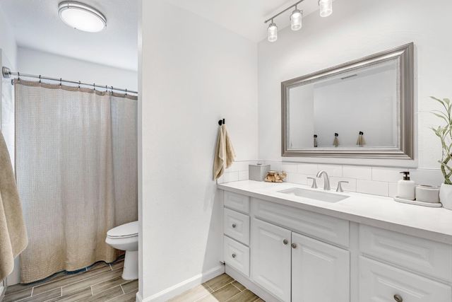 2428 W 3rd Street, Madera, CA 93637