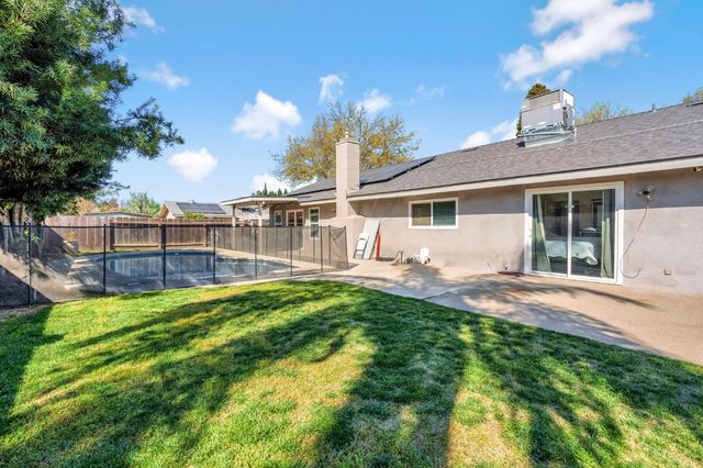 2428 W 3rd Street, Madera, CA 93637