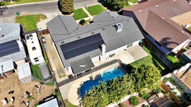 2428 W 3rd Street, Madera, CA 93637