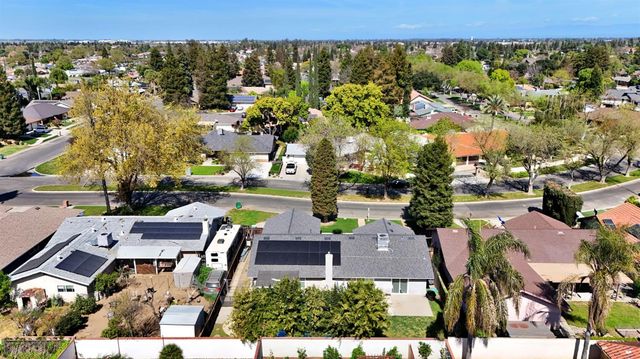 2428 W 3rd Street, Madera, CA 93637