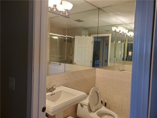 1190 Charles Street 63, North Providence, RI 02904