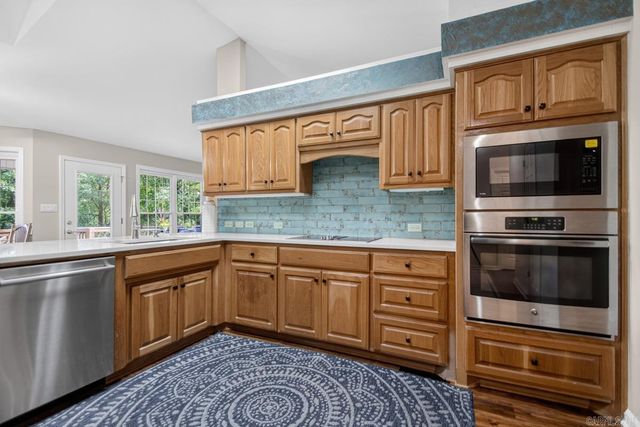 10 Dominar Place, Hot Springs Village, AR 71909