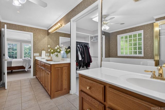 10 Dominar Place, Hot Springs Village, AR 71909