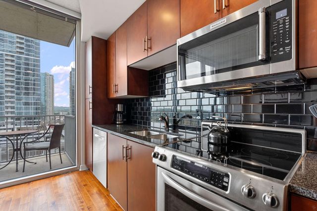 360 Nueces ST 1310, Austin, TX 78701