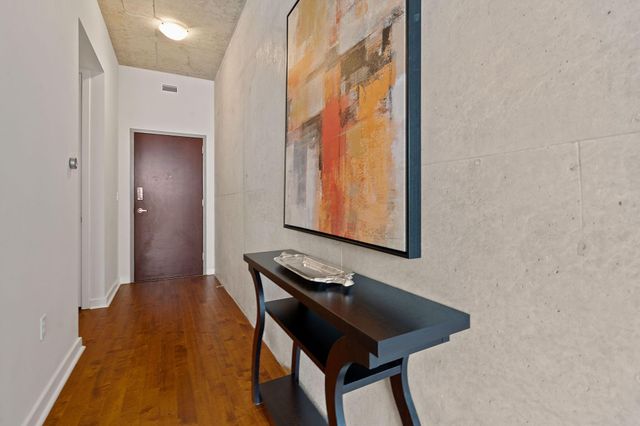 360 Nueces ST 1310, Austin, TX 78701